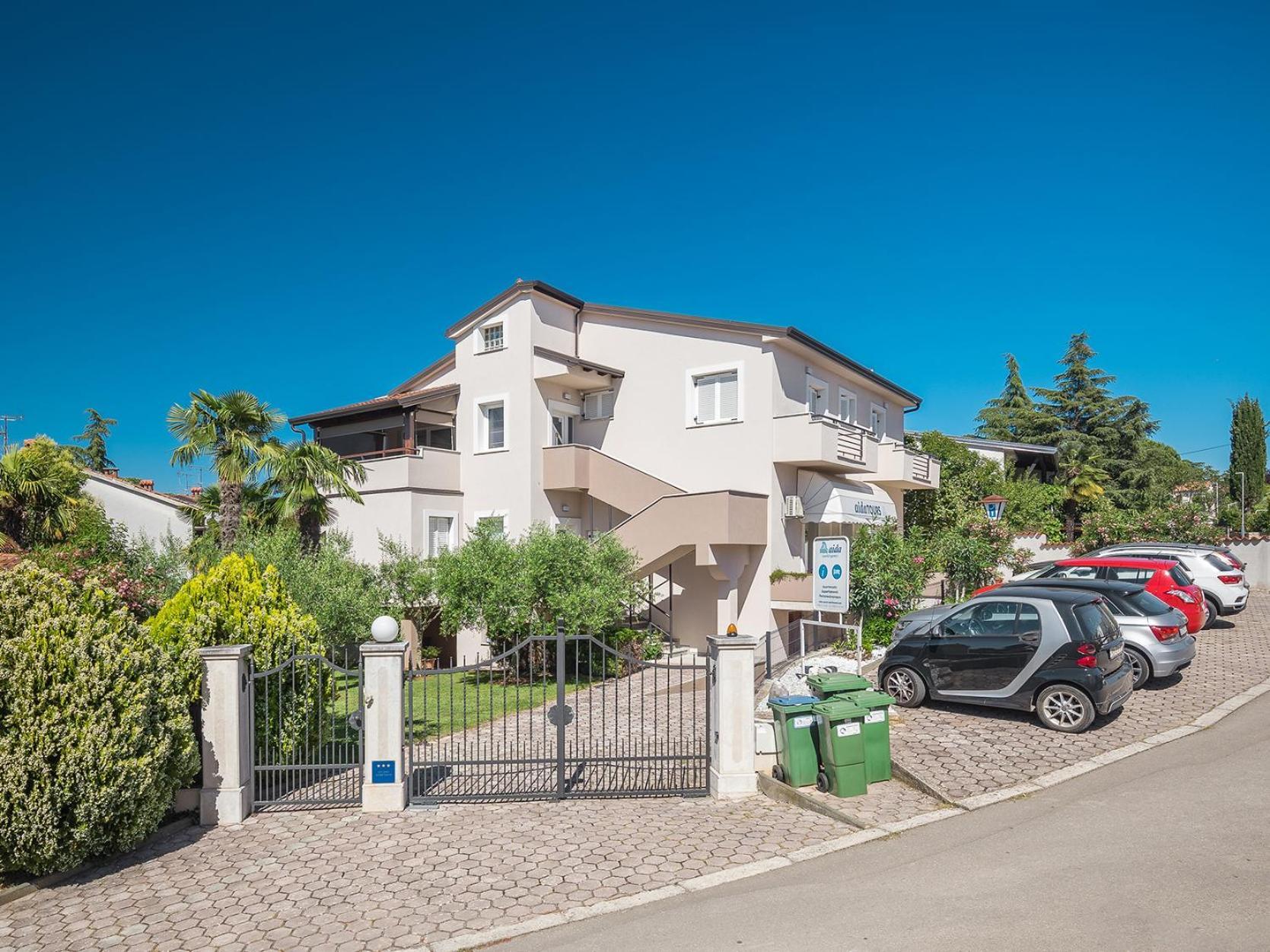 Spadici Luna Poreč Kültér fotó